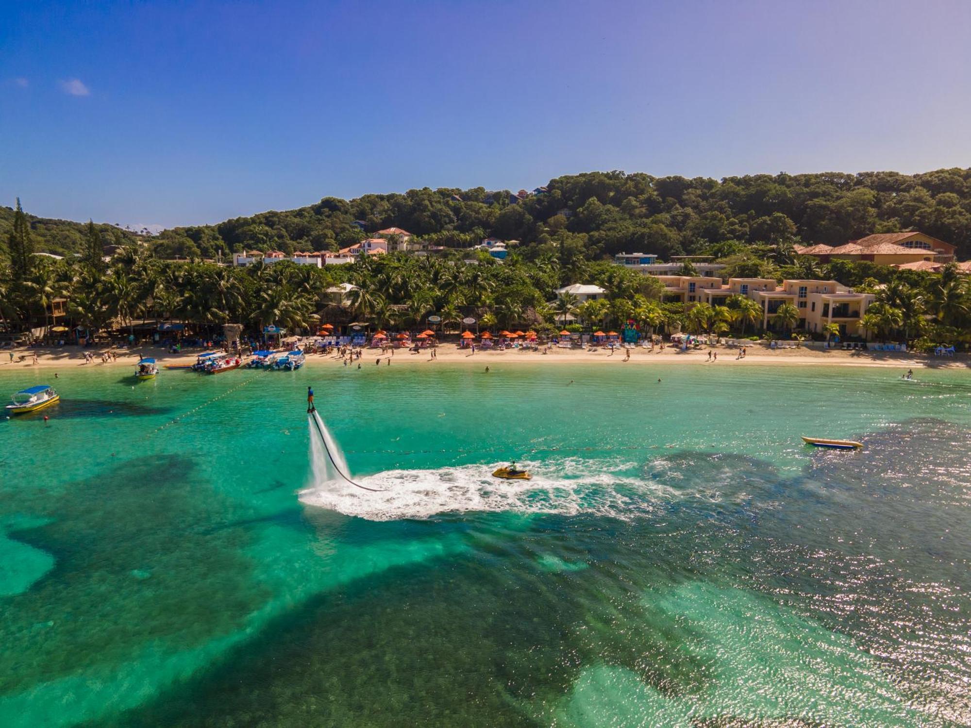 Paradise Beach Hotel & Resort West Bay Exterior foto